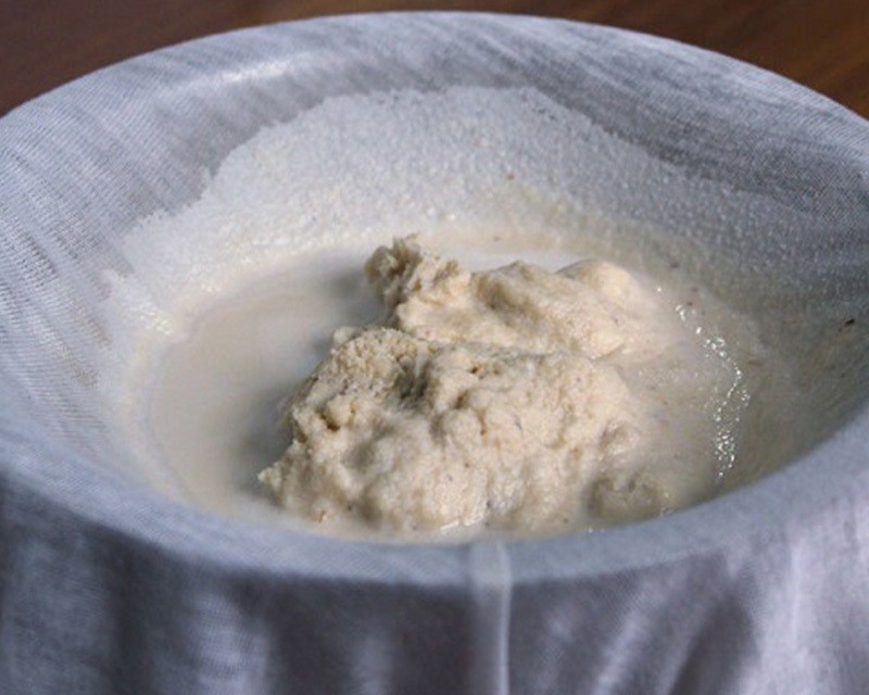 vat-tui-vai-bang-tay-thu-sua-dau-1787106995.jpg