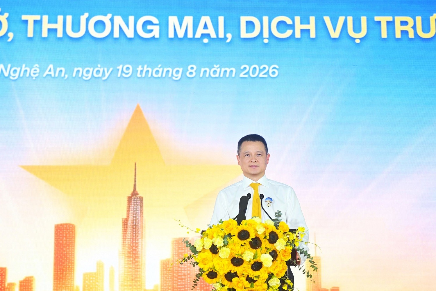 dang-minh-truong-chu-tich-tap-doan-sun-group-1787219638.jpg
