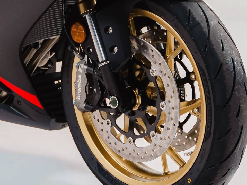 ‘Vua côn tay’ mới chính thức ra mắt: Phong cách khác Yamaha Exciter, phân khối vượt xa Honda Winner R, giá hấp dẫn ảnh 3