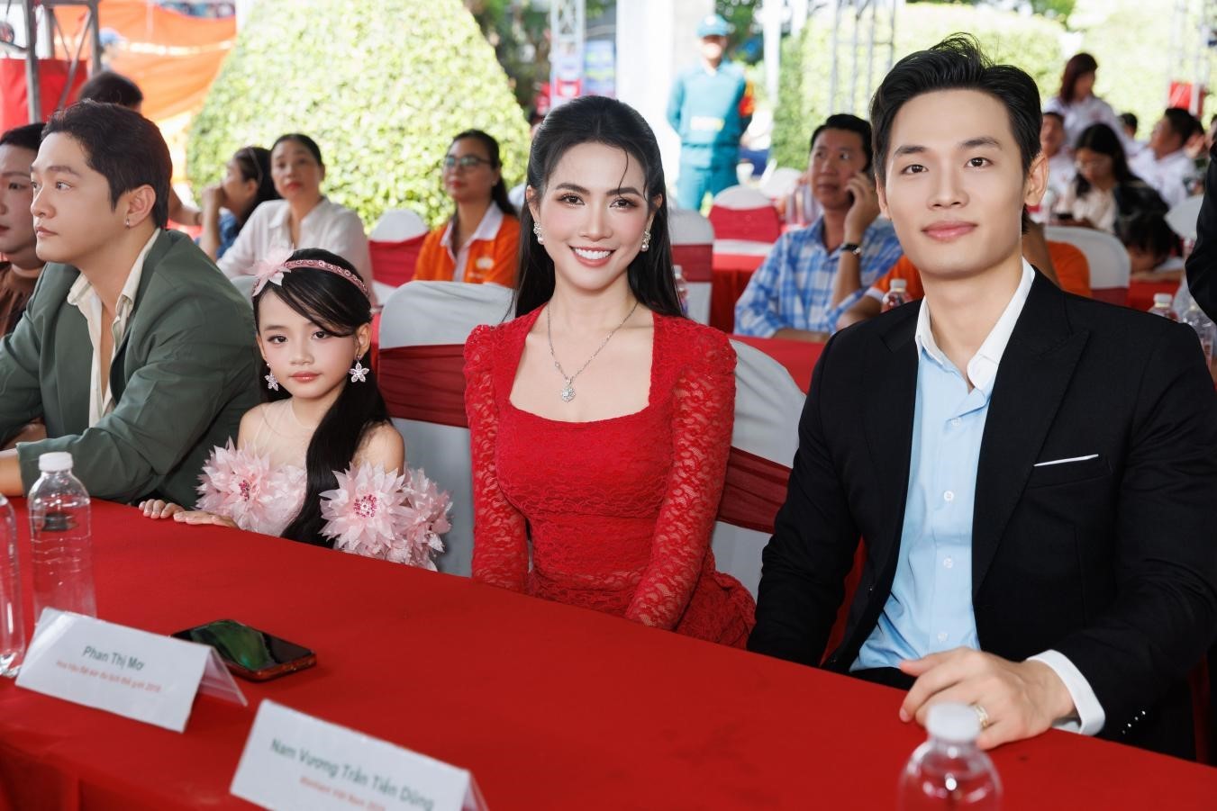 phan-thi-mo-nguyen-tien-dung-1787801572.jpg