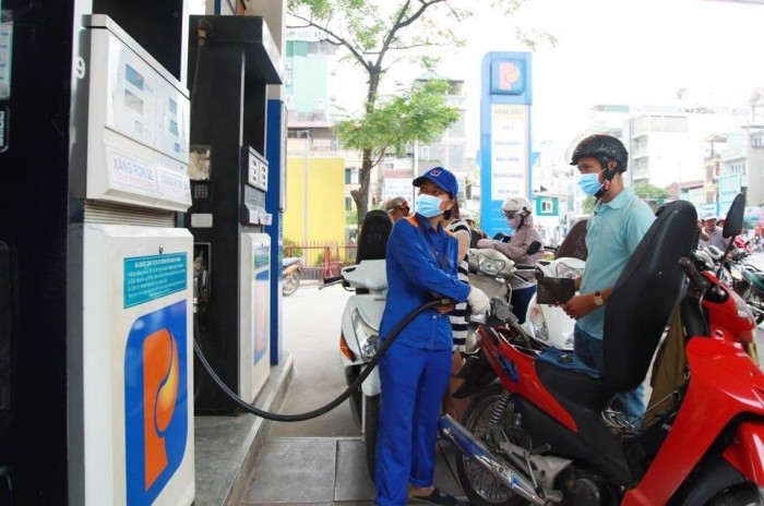 Tin xe trưa 3/9: Yamaha ra mắt ‘đàn em’ mới của Exciter với giá mềm, có động cơ 150cc và phanh ABS như Honda Winner R ảnh 2
