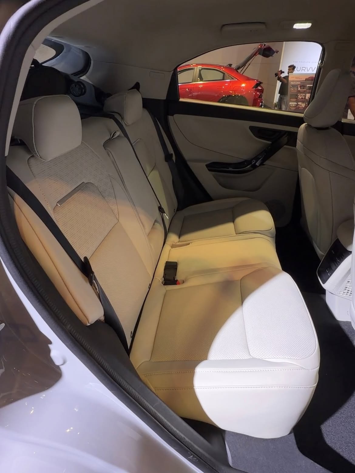 Chính thức ra mắt mẫu SUV 5 chỗ mới đẹp long lanh, giá chỉ 275 triệu đồng, rẻ hơn cả Hyundai Grand i10 và Kia Morning ảnh 7