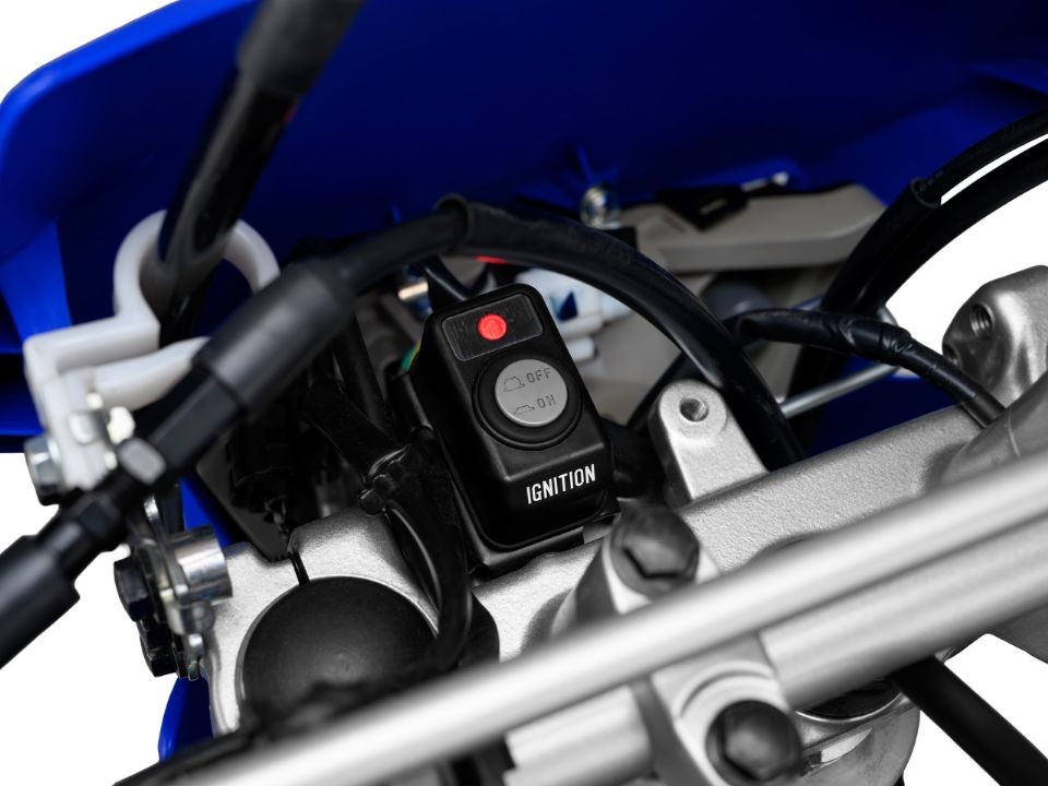 Yamaha chính thức ra mắt ‘vua côn tay’ mới với giá mềm: Động cơ 223cc vượt trội Exciter, phong cách khác Honda Winner R ảnh 4