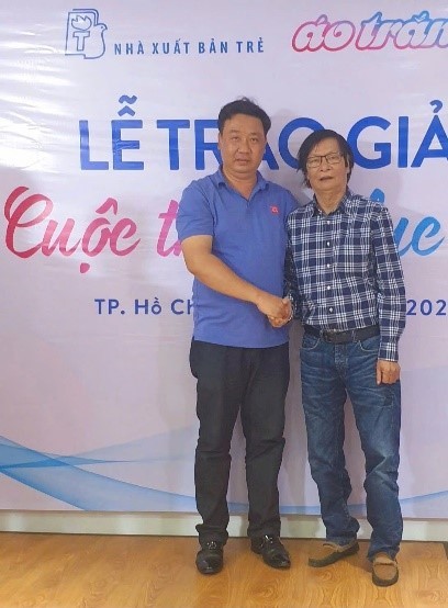 nha-van-doan-thach-bien-truong-vinh-anh-duy-1789094719.jpg