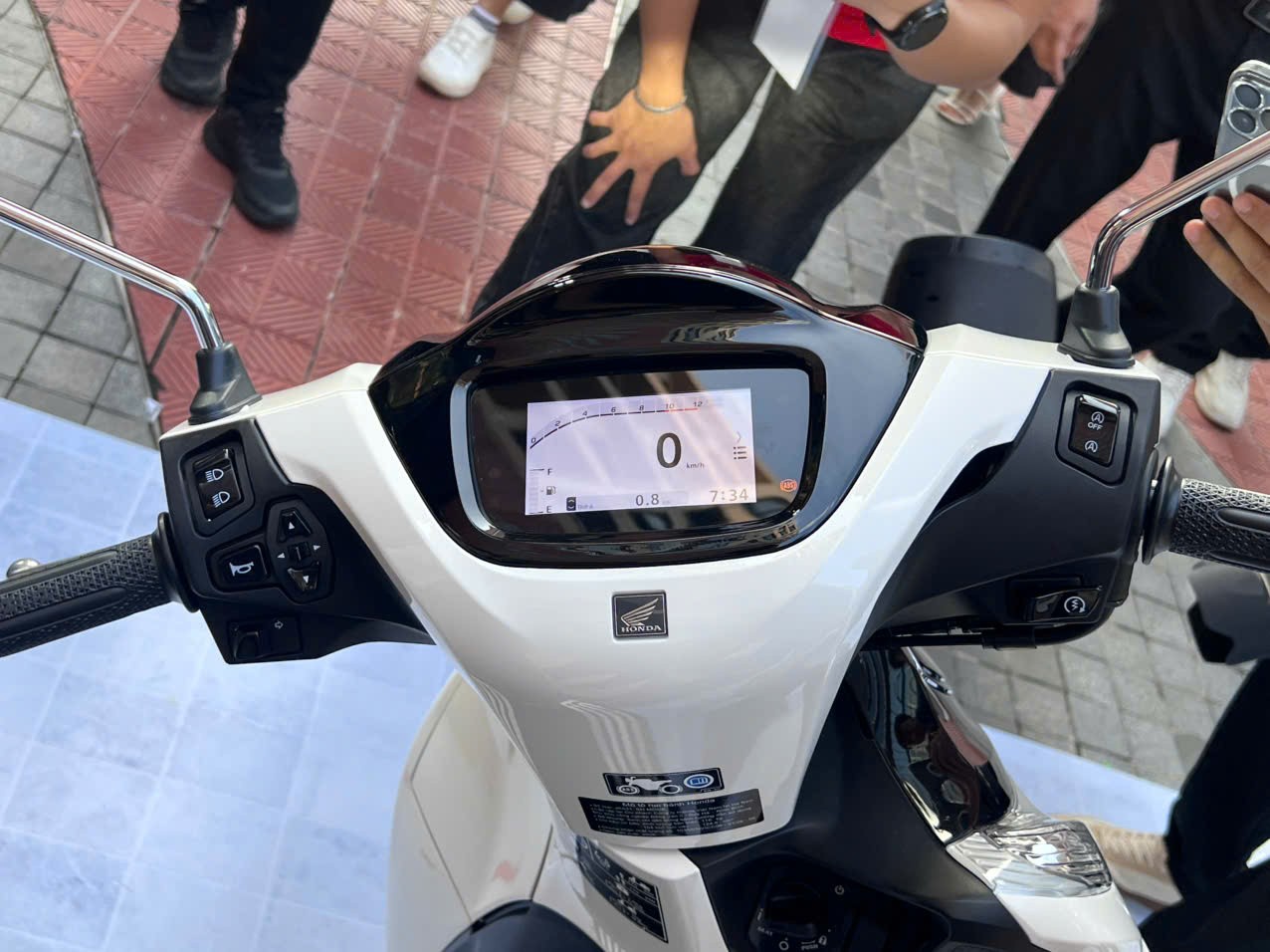 Honda SH Mode 2027 chính thức ra mắt: Thiết kế mới thời thượng, động cơ nâng cấp, trang bị gần bằng SH 125i, giá hấp dẫn ảnh 6