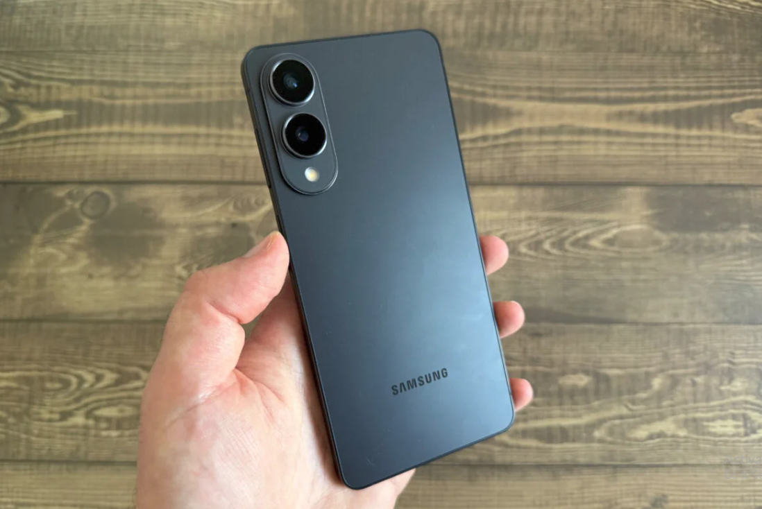 samsung-s25-edge-1790064986.png