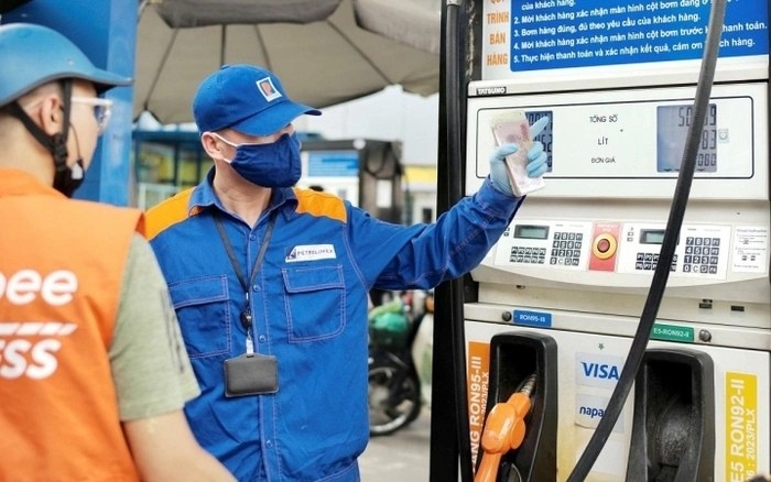 Tin xe hot 23/9: Ra mắt ‘vua côn tay’ mới giá 72 triệu đồng, có ABS 2 kênh cao cấp hơn Yamaha Exciter và Honda Winner R ảnh 3