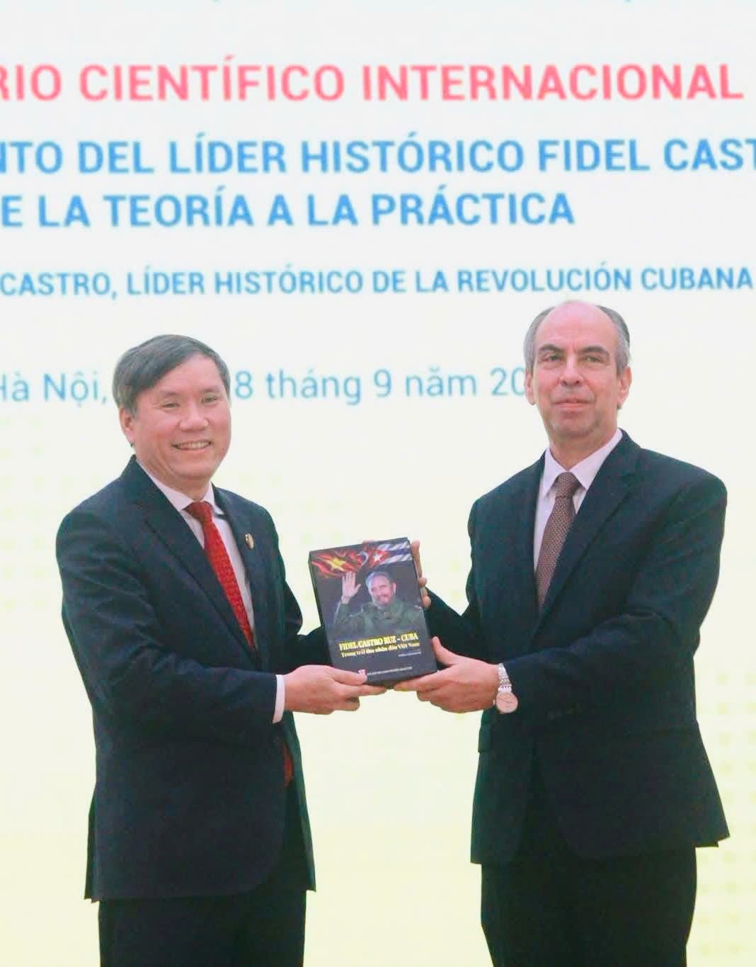 4-1790313909.jpg