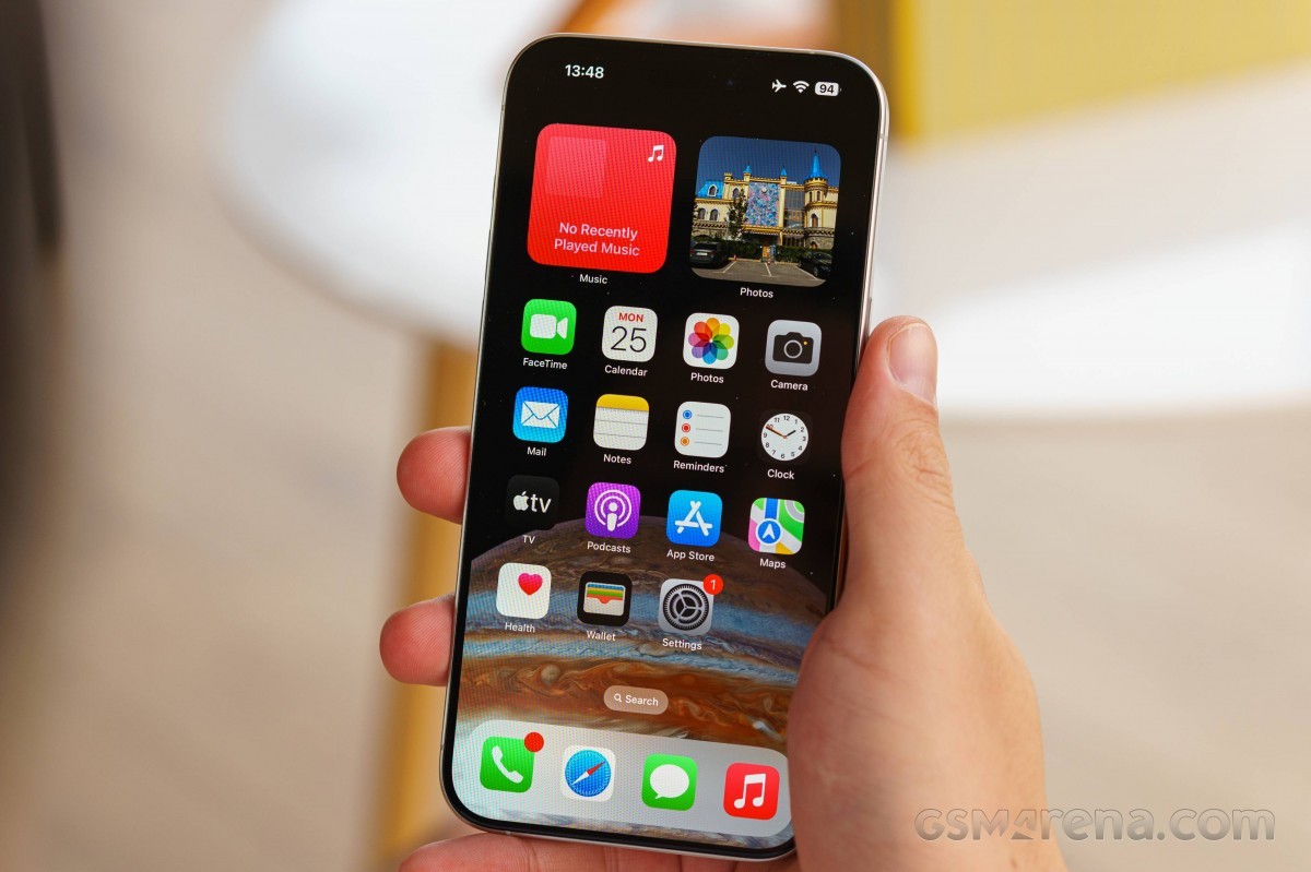 iphone-15-pro-max-3-1790327973.jpg