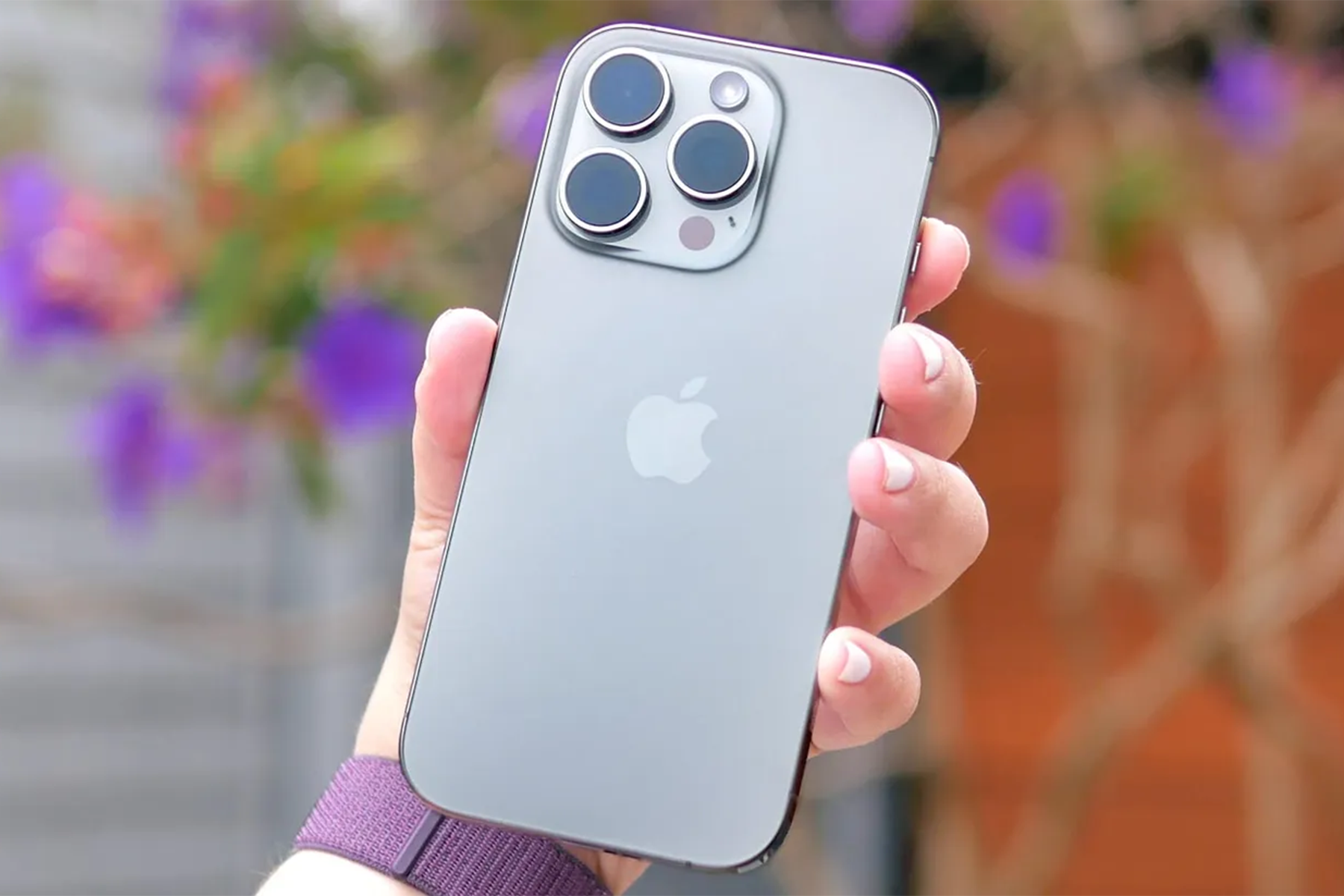 iphone-16-pro-1790311845.png