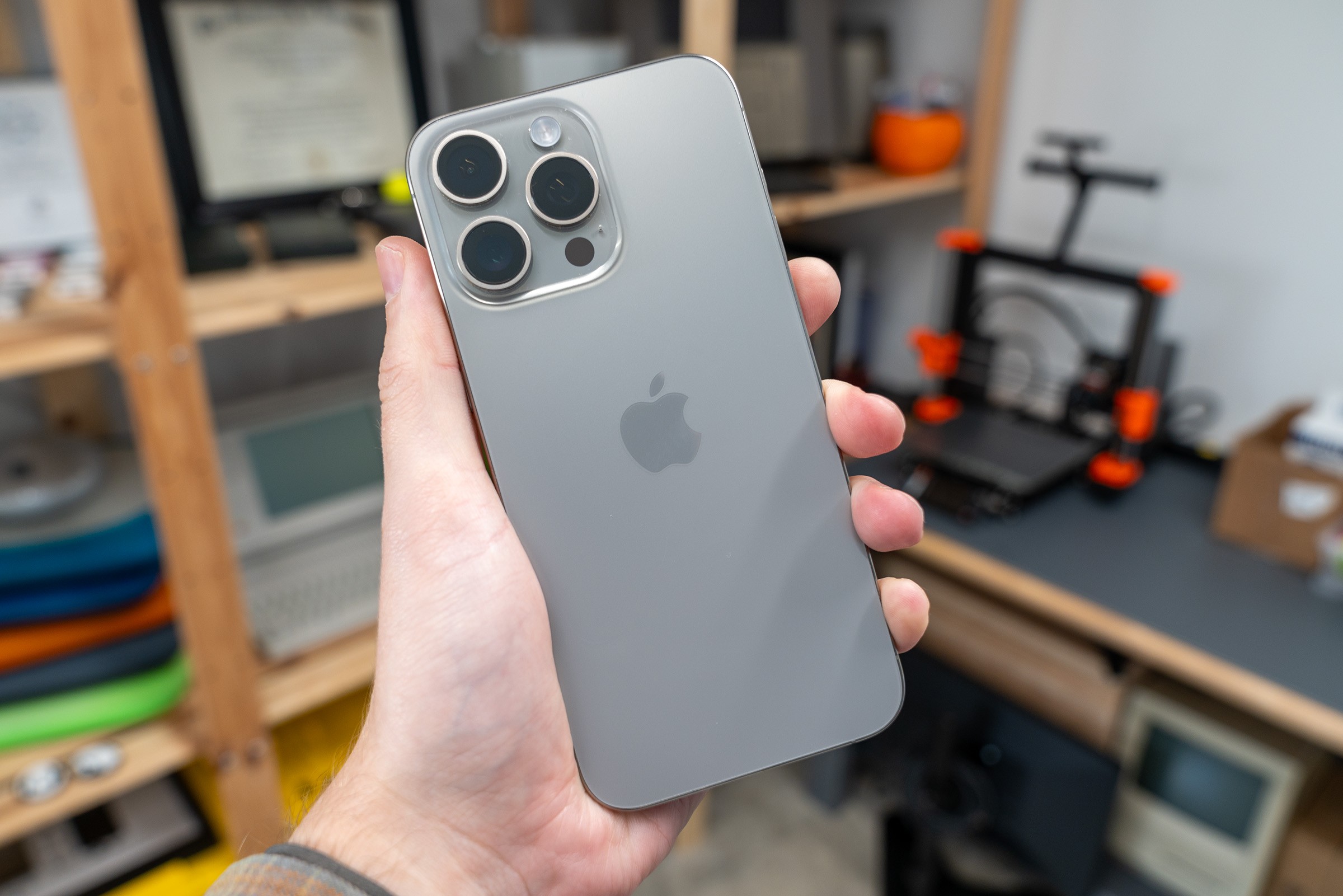 iphone-15-pro-max-1790435275.jpg