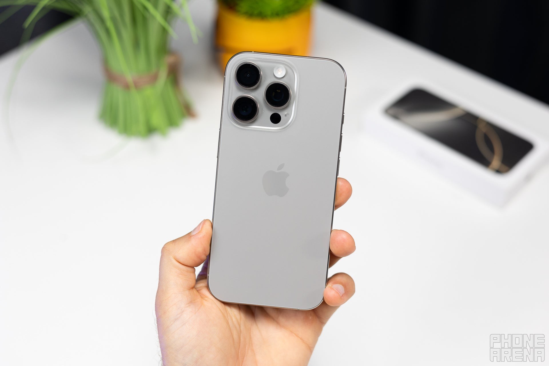 iphone-16-pro-t4-2-1790434515.jpg