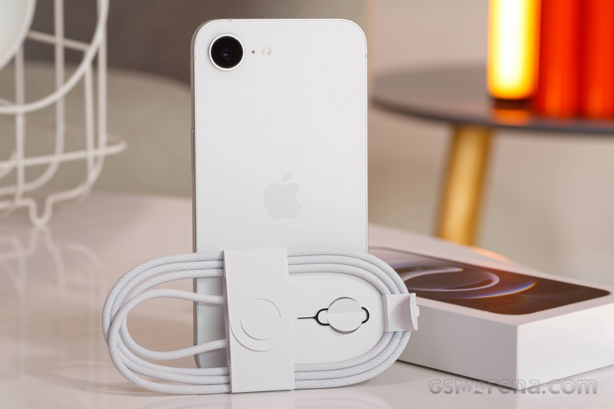 iphone-16e-moi-t3-1-1790592266.jpg