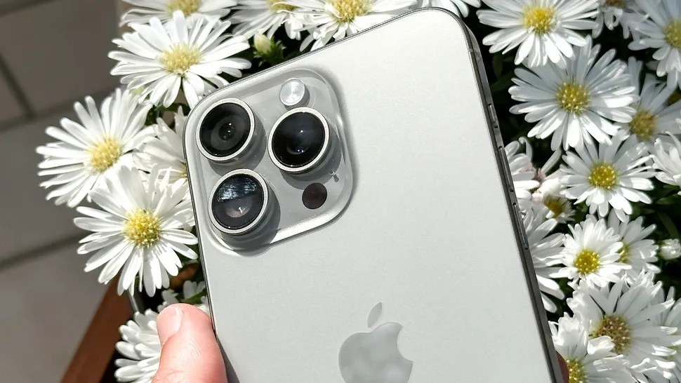 iphone-15-pro-max-rv-9-1695201057-1790675578.jpg