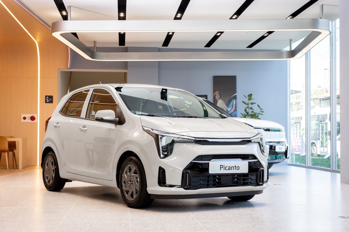 Kia chính thức ra mắt ‘vua hatchback cỡ A’ mới đẹp long lanh: Có 7 túi khí và ADAS ăn đứt Hyundai Grand i10, giá rẻ ảnh 1