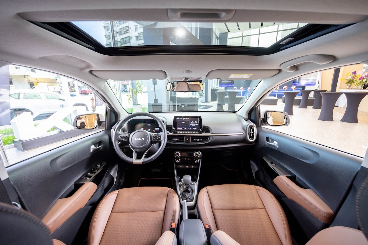 Kia chính thức ra mắt ‘vua hatchback cỡ A’ mới đẹp long lanh: Có 7 túi khí và ADAS ăn đứt Hyundai Grand i10, giá rẻ ảnh 4