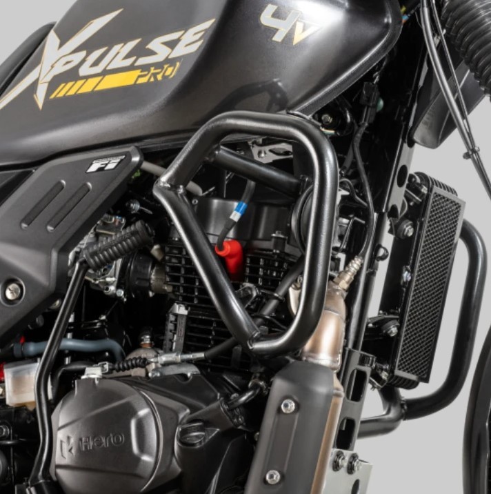 ‘Vua côn tay’ 200cc mới chính thức ra mắt: Phong cách cá tính hơn Yamaha Exciter, trang bị bỏ xa Honda Winner R, giá rẻ ảnh 3