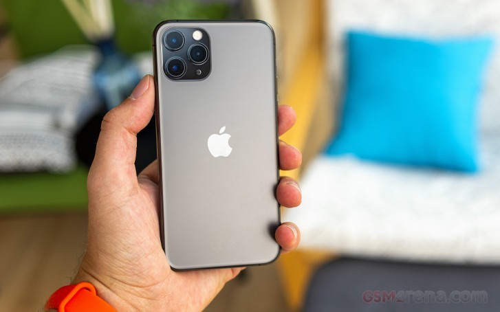 iphone-11-pro-3-1790849206.jpg