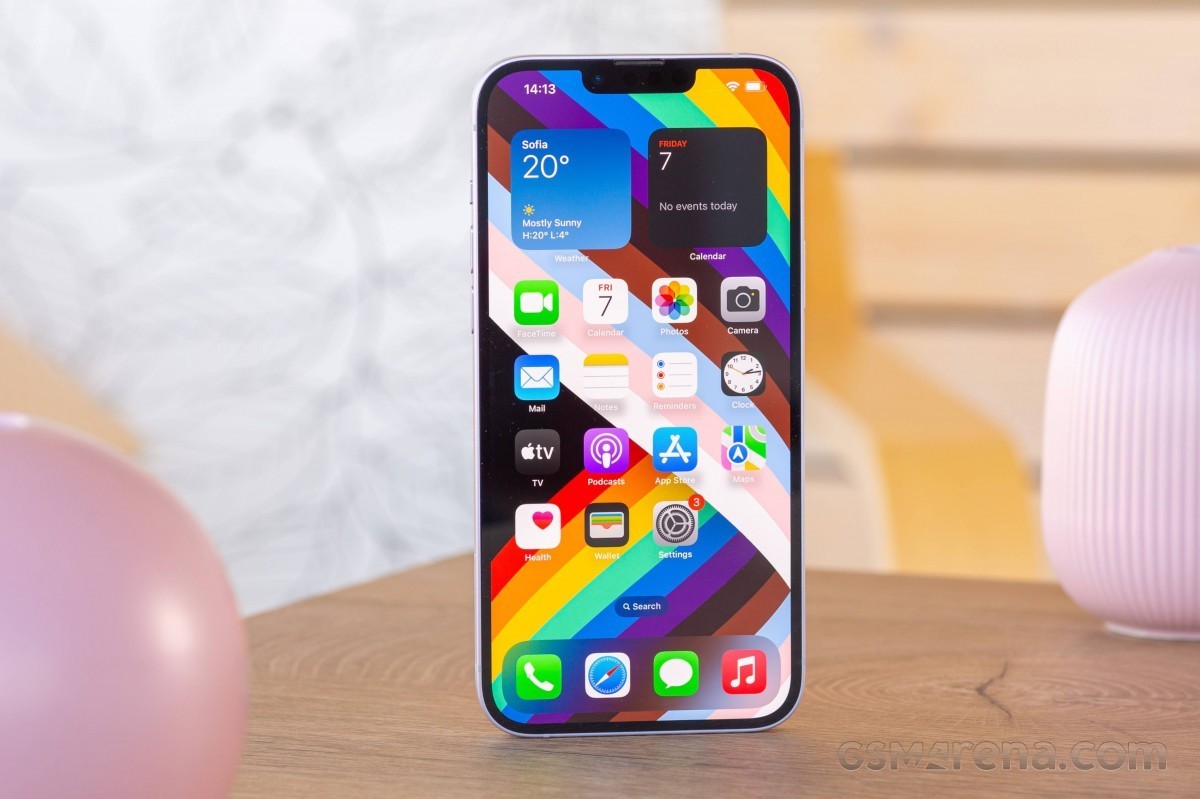 iphone-14-plus-ct4-9-1790856032.jpg