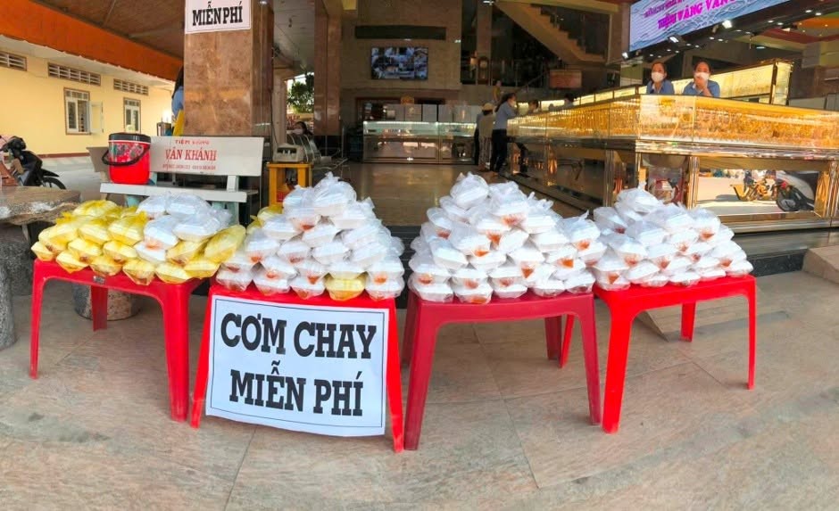 van-khanh4-1790854086.jpg