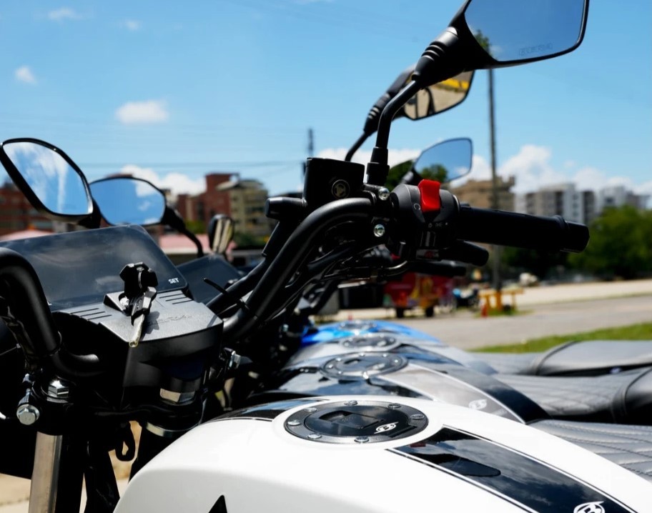 ‘Vua côn tay’ 150cc mới ra mắt với giá ‘bình dân’ 31,5 triệu đồng: Phong cách khác xa Yamaha Exciter và Honda Winner R ảnh 4