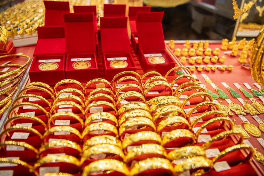 gia-vang-2-10-1790931596.jpg