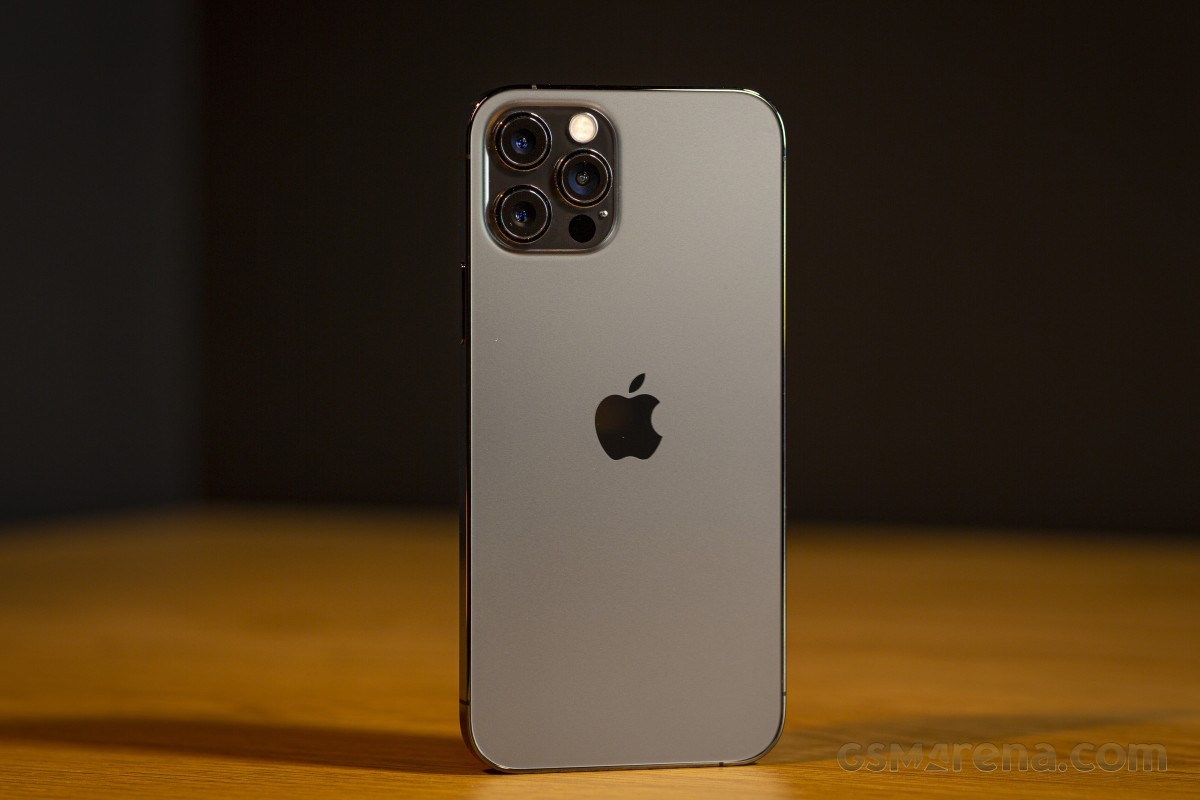 iphone-12-pro-3-1791194803.jpg