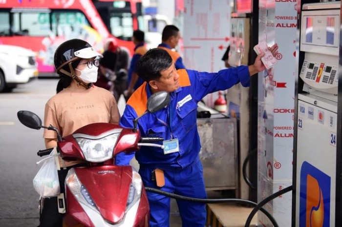 Tin xe trưa 5/10: ‘Vua xe ga’ 150cc mới ra mắt giá 85 triệu đồng, trang bị ngang Honda SH, thiết kế ‘nét’ hơn Air Blade ảnh 3