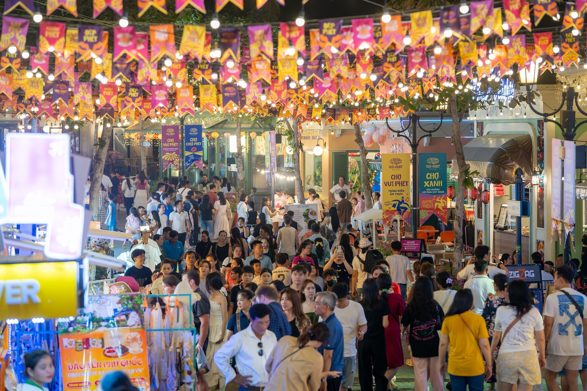 cho-dem-vui-fest-bazaar-phu-quoc-1791376422.jpg