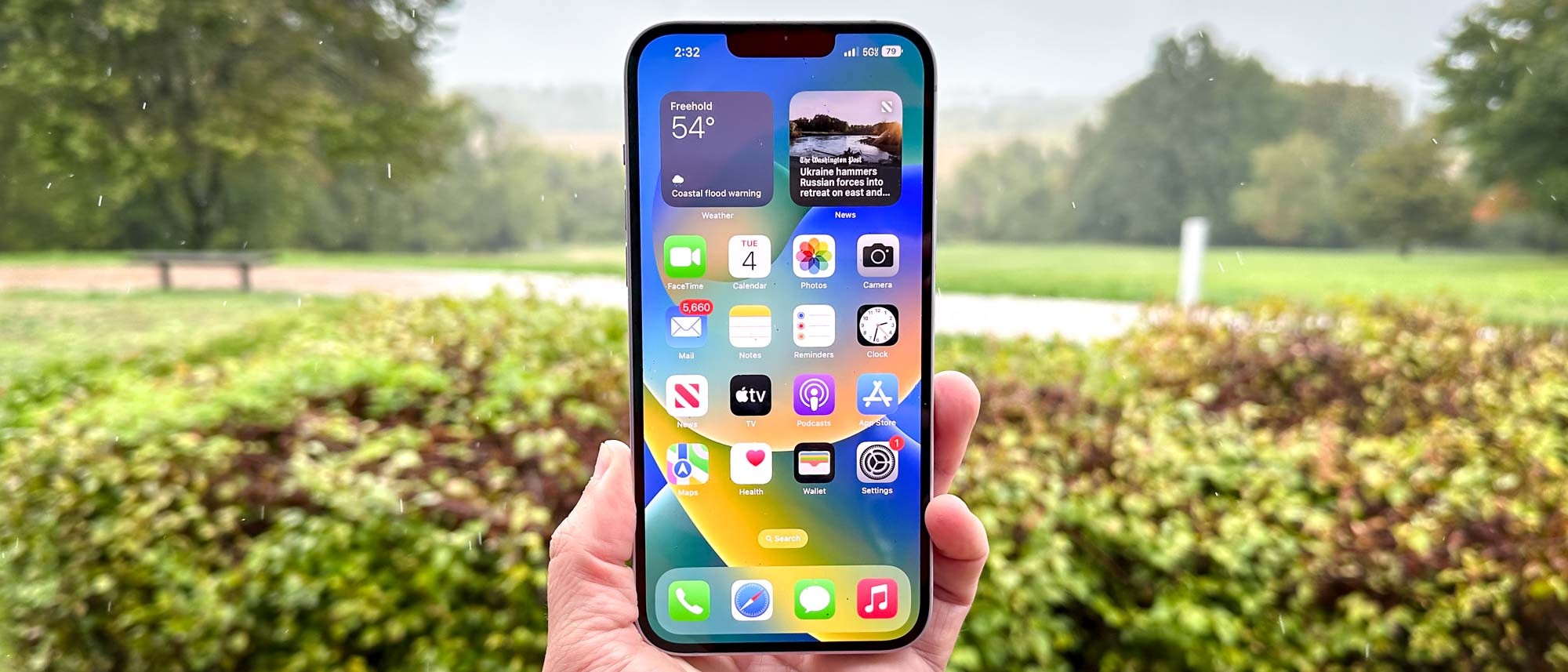 gia-iphone-14-plus-1791363877.jpg