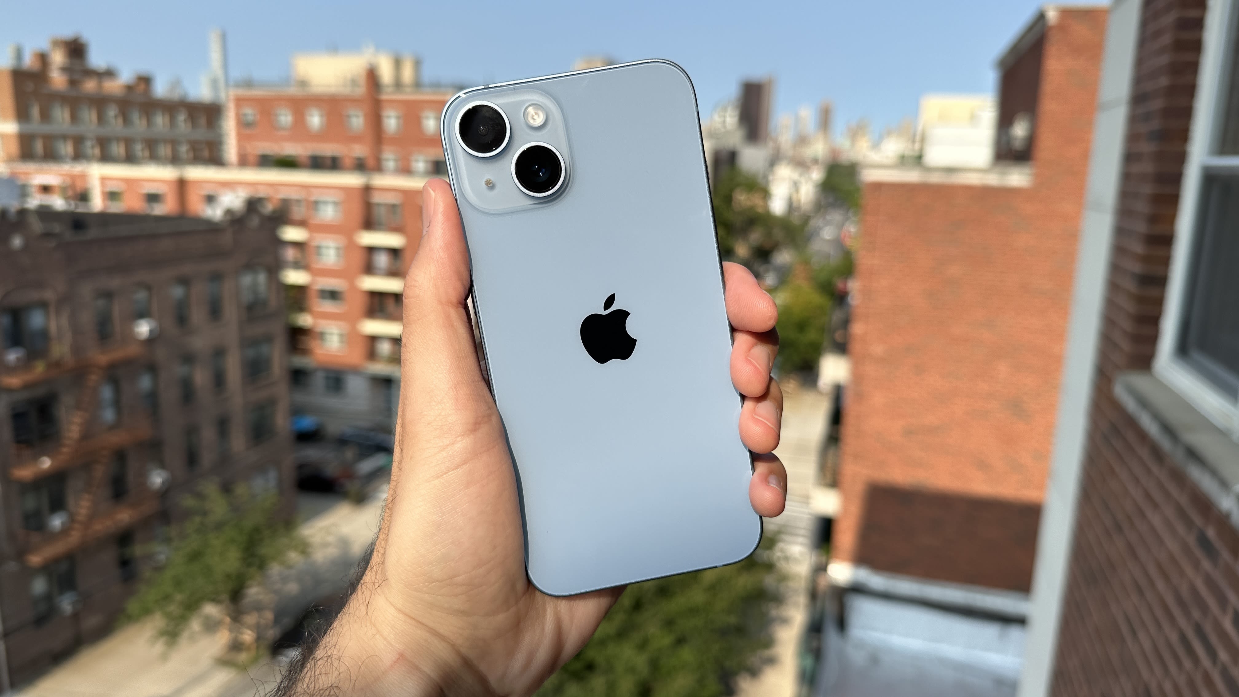 iphone-14-1791363880.jpg