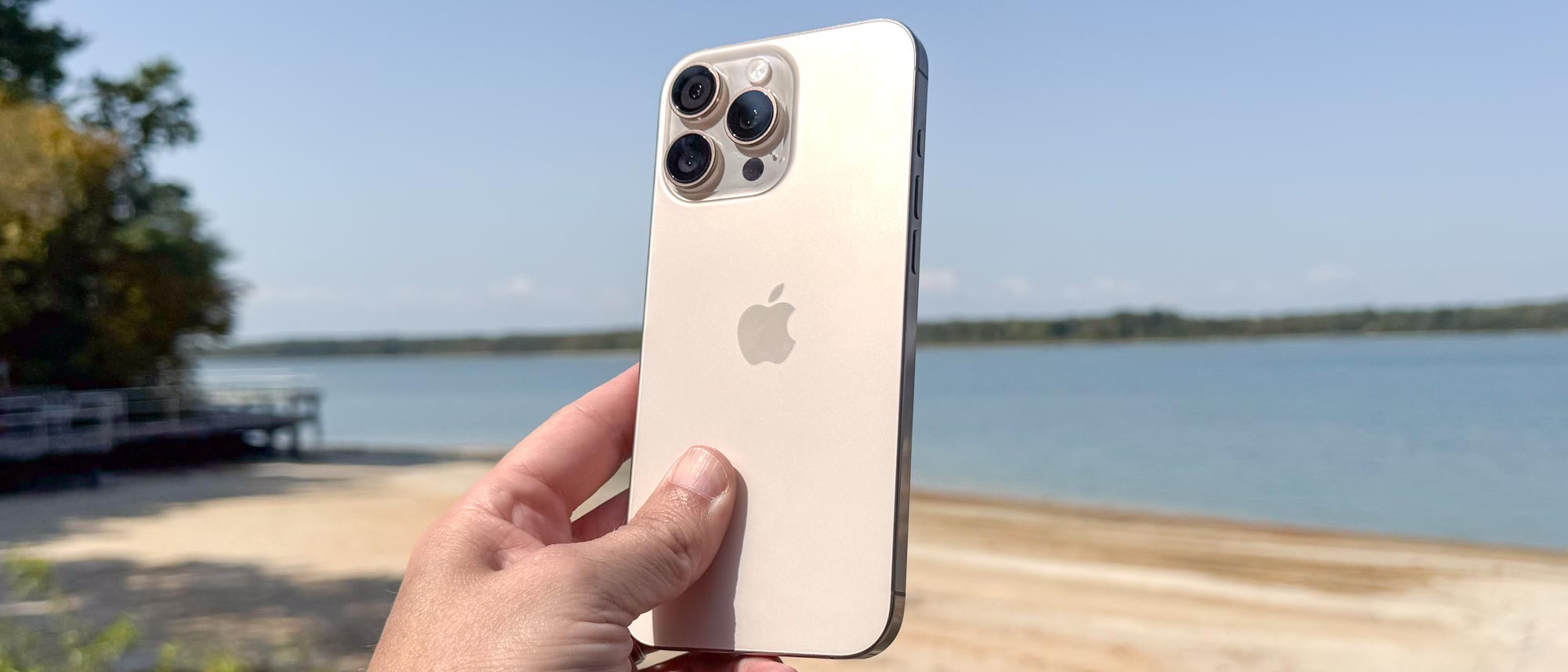 gia-iphone-16-pro-max-1791640371.jpg