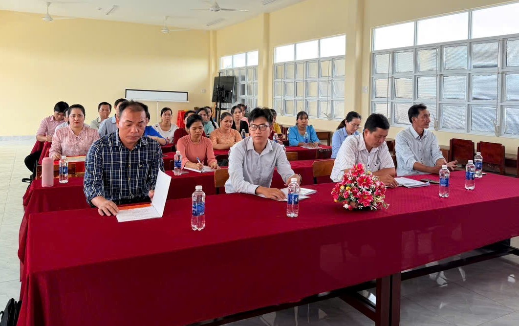 chi-bo-1-truong-tieu-hoc-tan-dong-1791814325.jpg