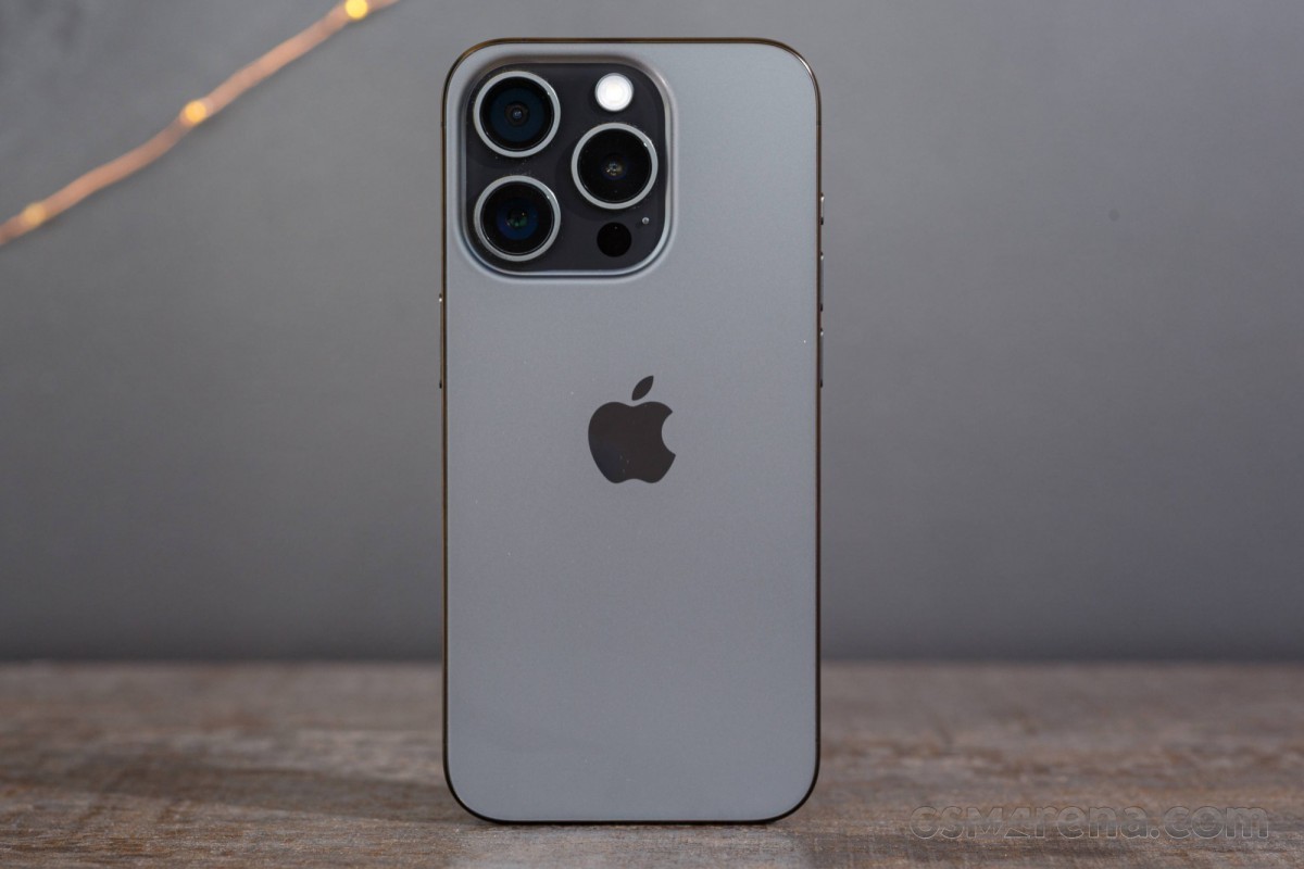 iphone-15-pro-2-1791887819.jpg