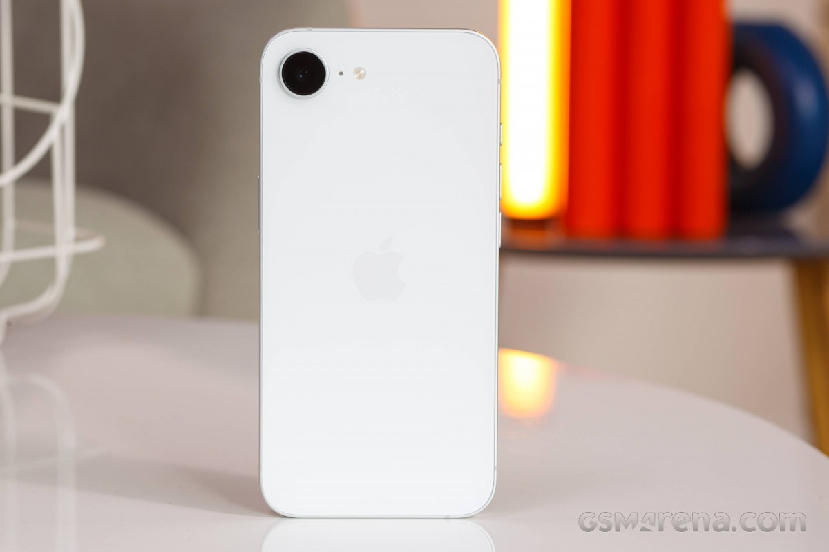 iphone-16e-t10-1-1791864762.jpg