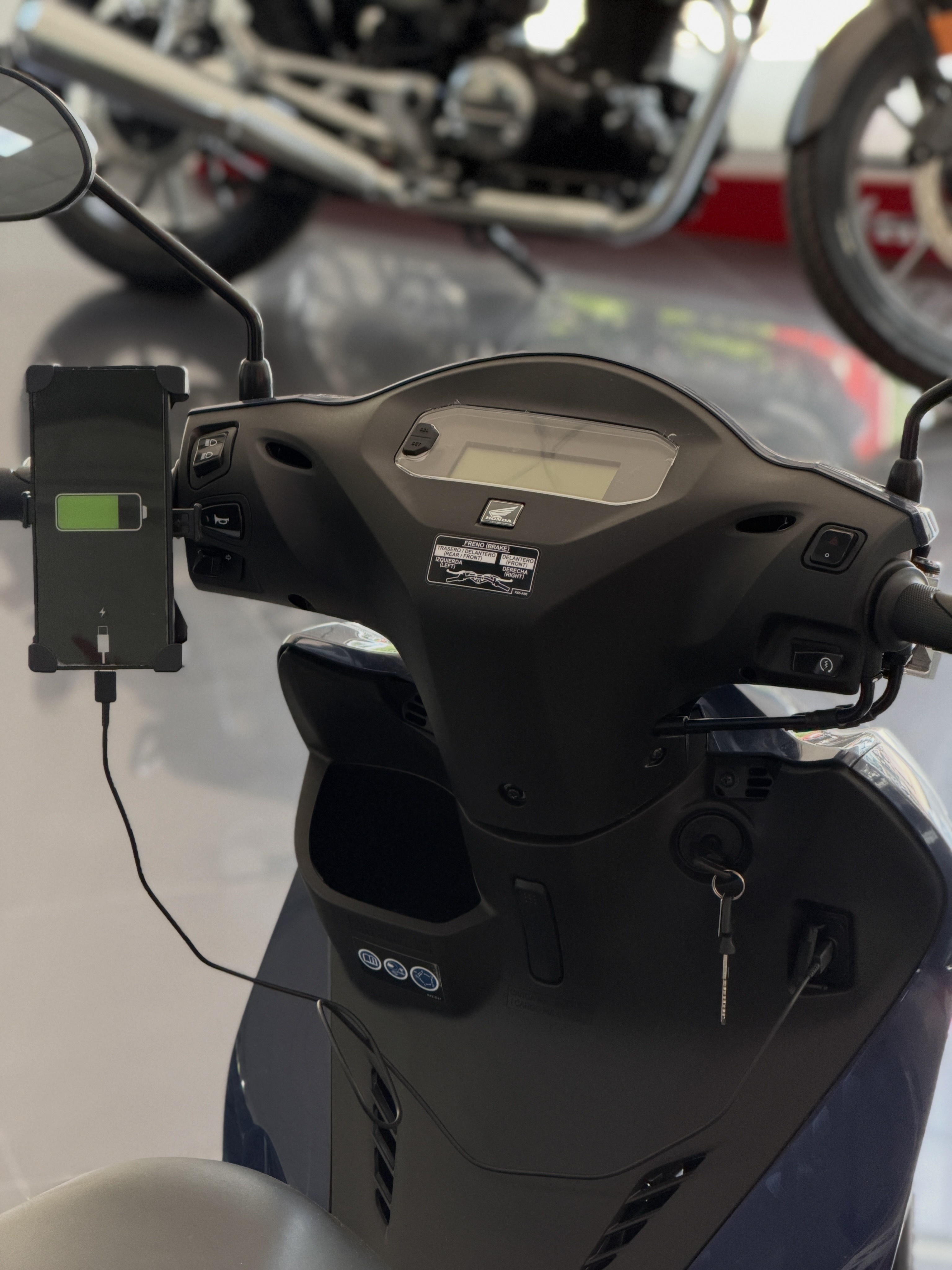 Honda chính thức mở bán ‘xe số quốc dân’ 110cc mới đẹp hơn Future, trang bị vượt mặt Wave Alpha và RSX, giá mềm ảnh 5