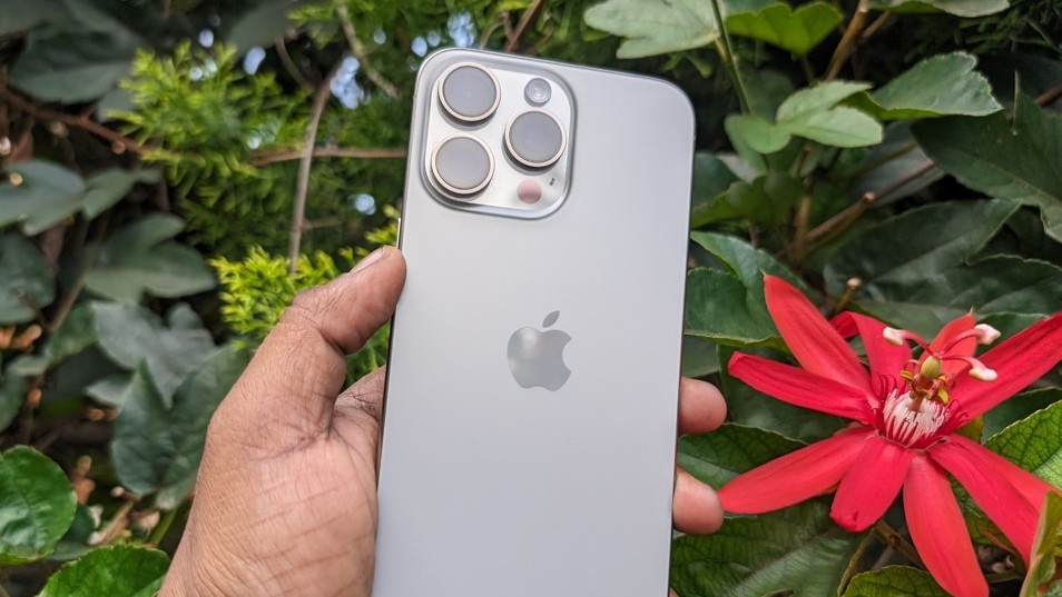 iphone-15-pro-max-1791968195.jpg