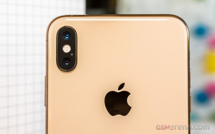 iphone-xs-max-2-1791950630.jpg