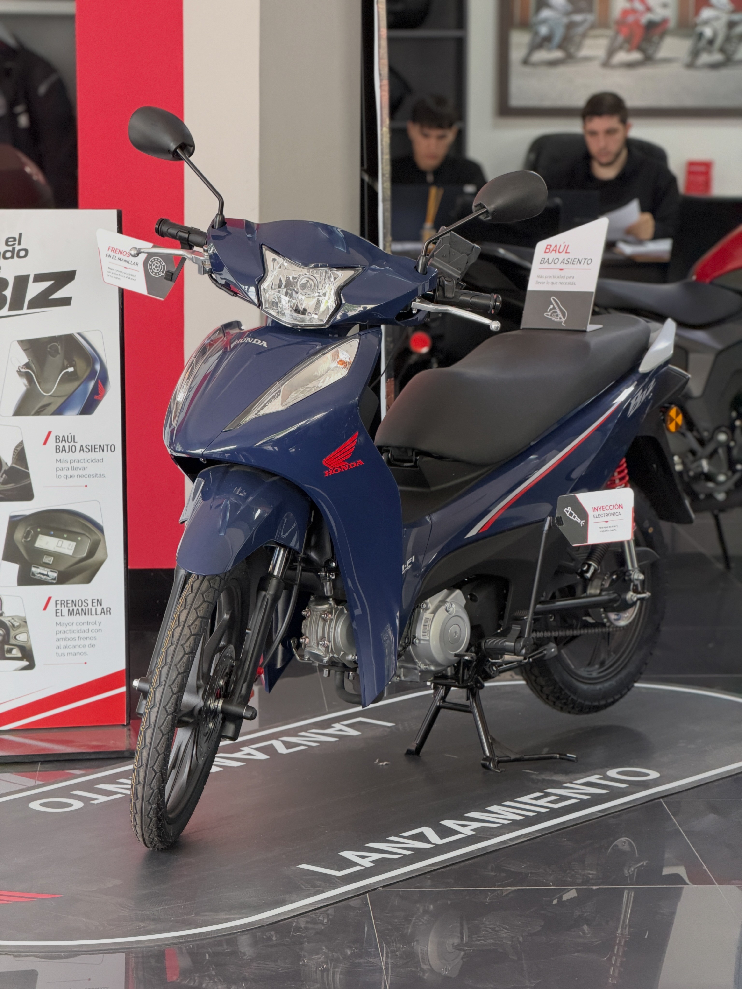 Tin xe trưa 14/10: Honda SH phiên bản mới nhập Ý về Việt Nam với giá hấp dẫn, thiết kế đẹp chưa từng có ảnh 2