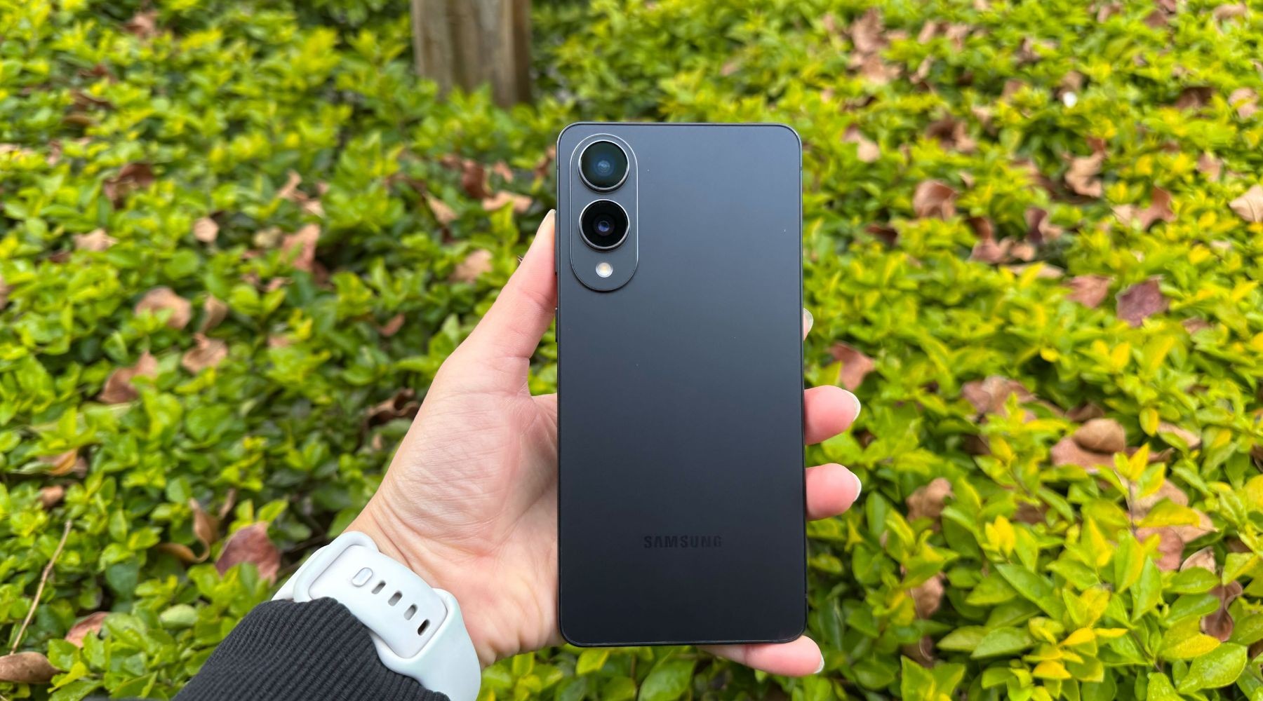 samsung-s25-edge-1792052922.jpg