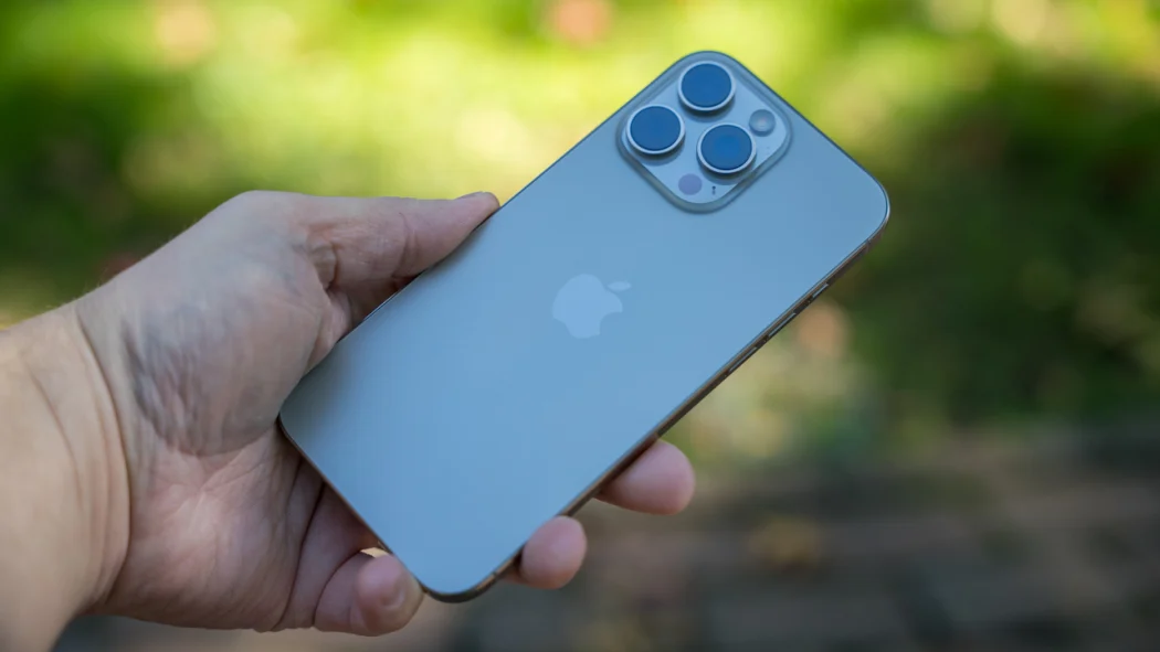 iphone-16-pro-max-1792376554.png