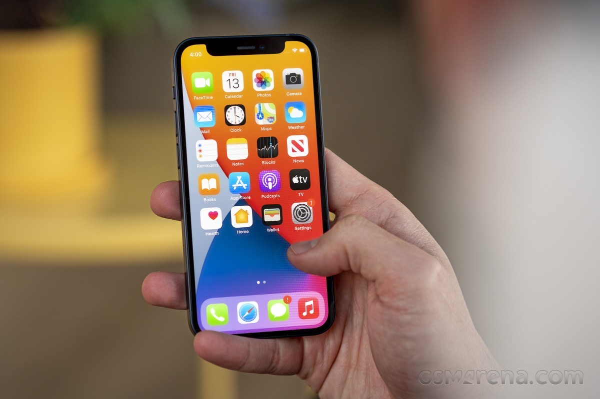 iphone-12-mini-2-1792472148.jpg