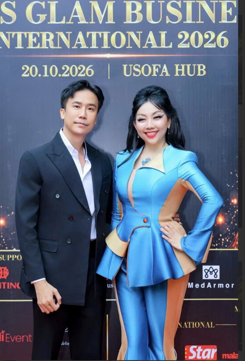 dao-dien-le-viet-va-quynh-paris-1792731734.jpg