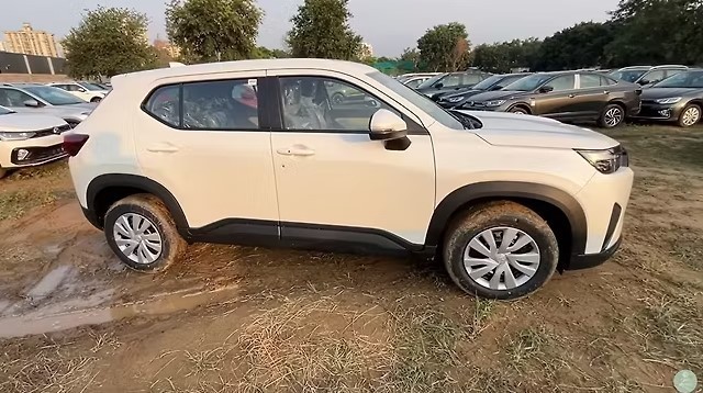 Tin xe hot 23/10: Ra mắt ‘vua xe ga’ mới giá 56 triệu đồng ngang Air Blade, trang bị ABS 2 kênh và TCS như Honda SH ảnh 2