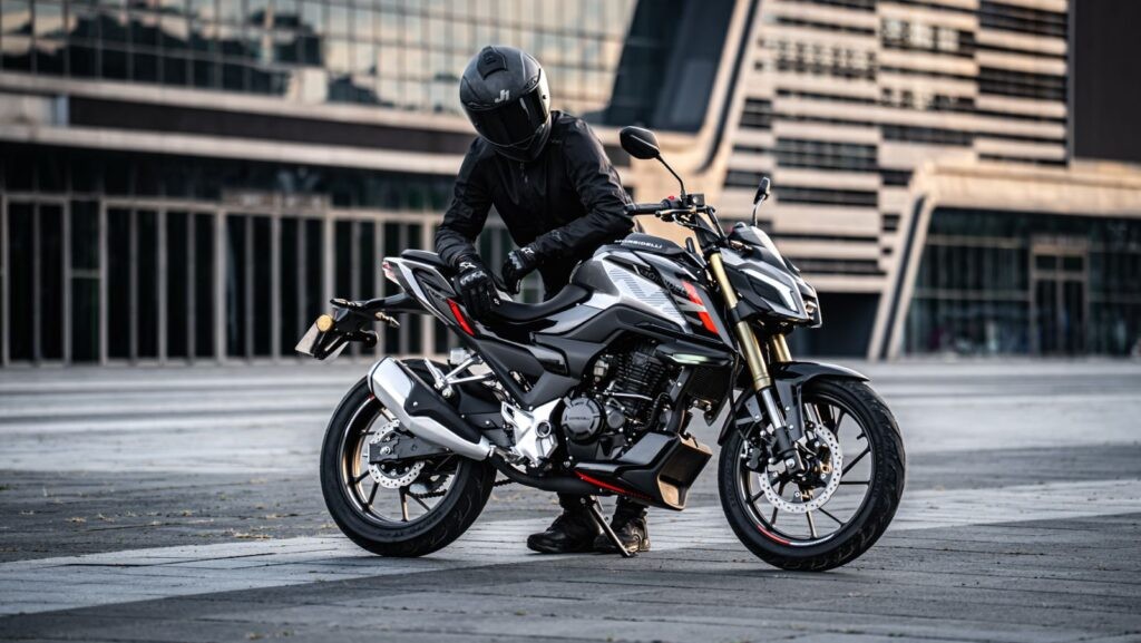 ‘Vua côn tay’ mới phân khúc trên Yamaha Exciter và Honda Winner R ra mắt: Thương hiệu Ý, động cơ 250cc, giá cực mềm ảnh 1