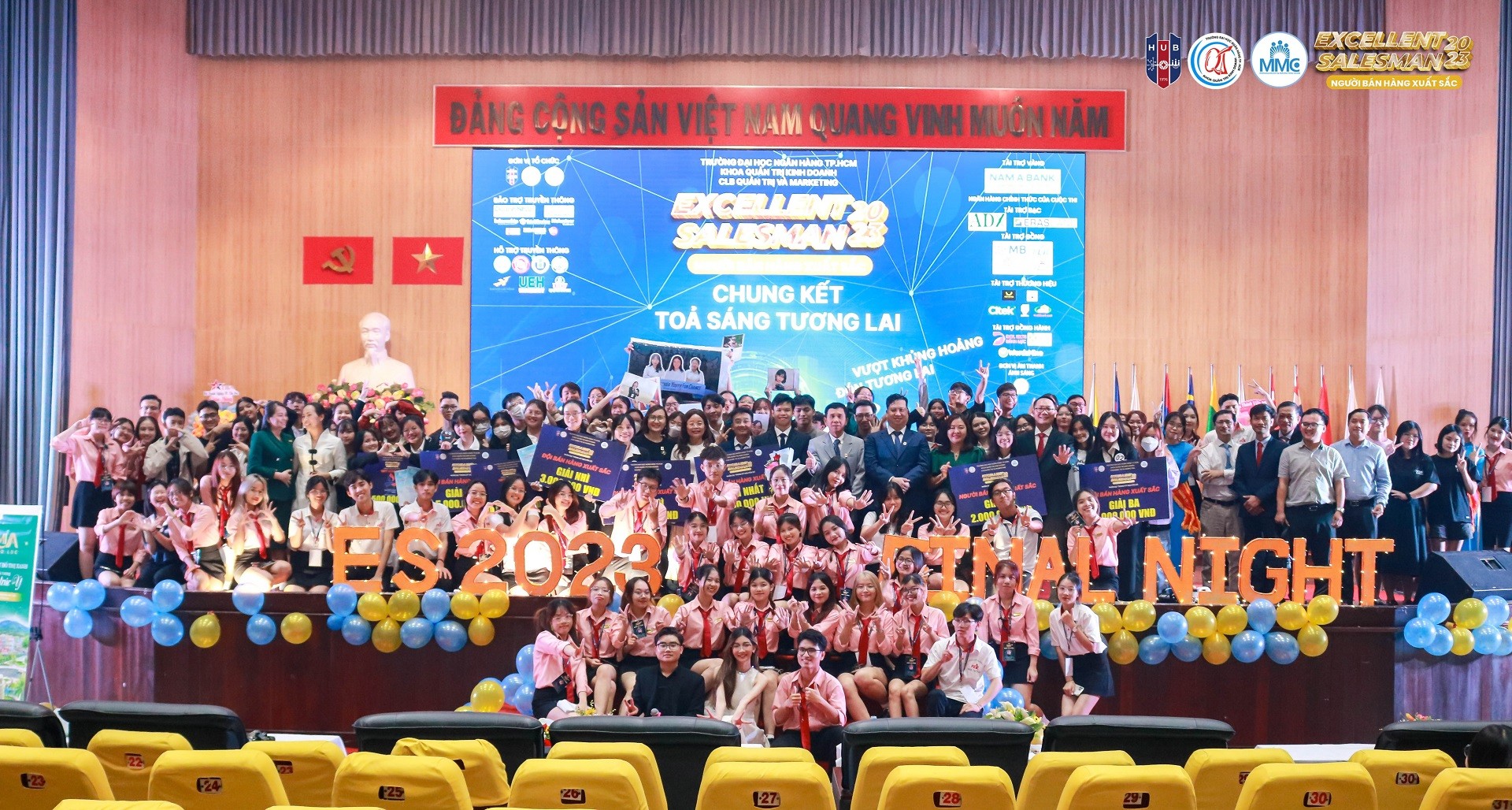 nguoi-ban-hang-xuat-sac-excellent-salesman-2023-1792854862.jpg