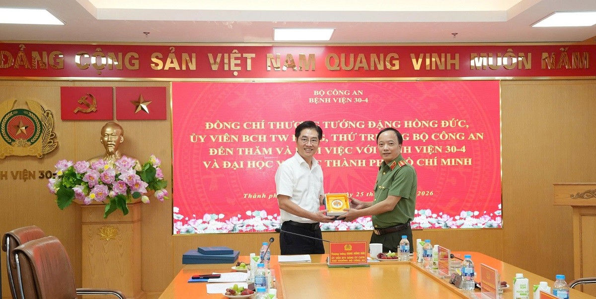 thuc-day-hop-tac-vien-truong-nang-cao-chat-luong-kham-chua-benh-6-1792929256.jpg