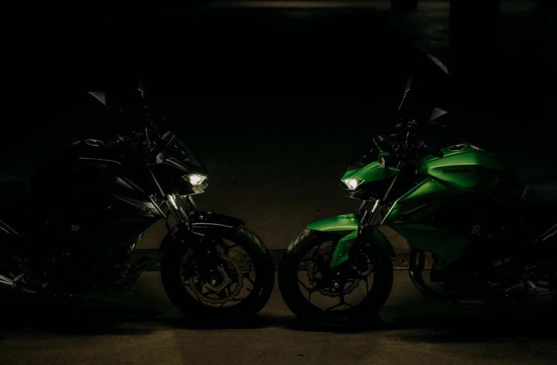 ‘Vua côn tay’ mới ra mắt: Động cơ 296cc vượt xa Yamaha Exciter, ABS 2 kênh xịn hơn Honda Winner R, giá 87,8 triệu đồng ảnh 4