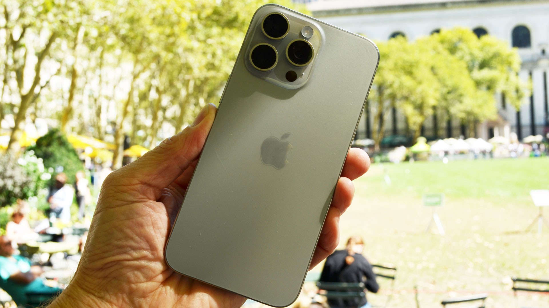 iphone-16-pro-max-1793172998.jpg
