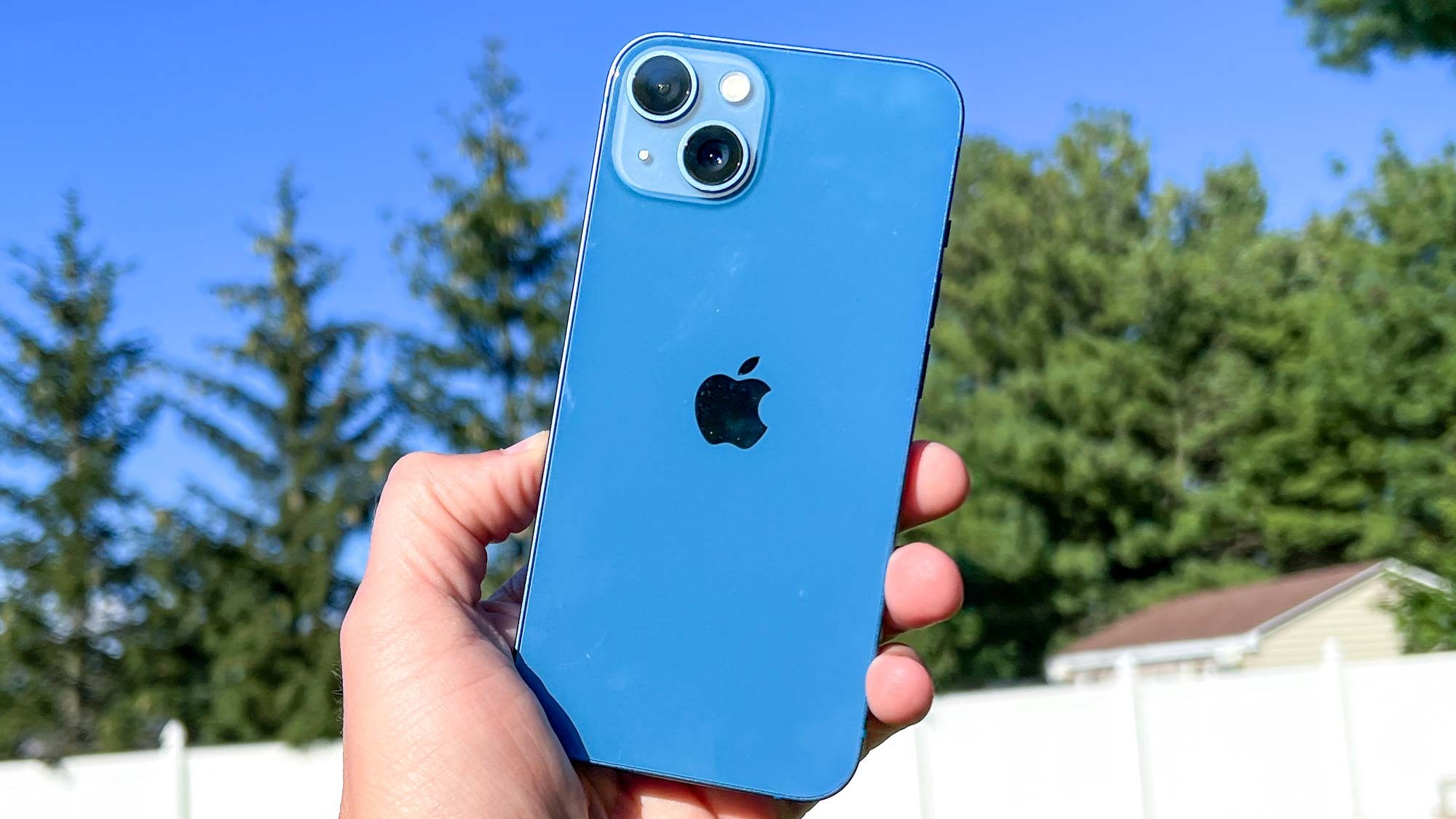 iphone-13-1793353041.jpg